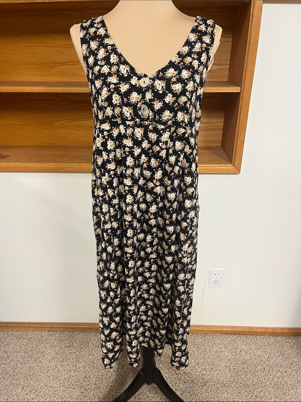 Sleeveless Black Midi Dress with Cream Floral Print